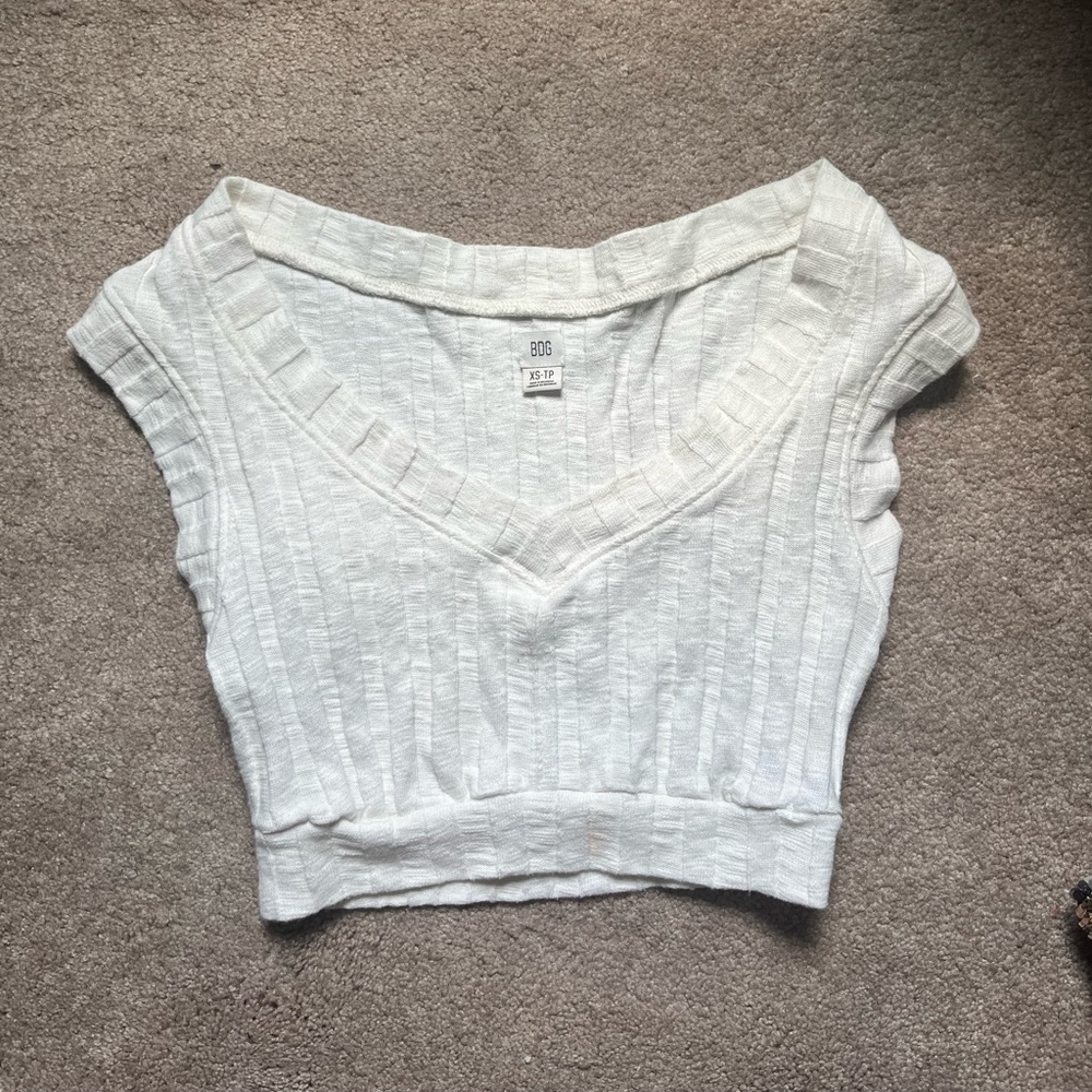 Urban Outfitters Piper Sweater Vest - Picture 2 of 3